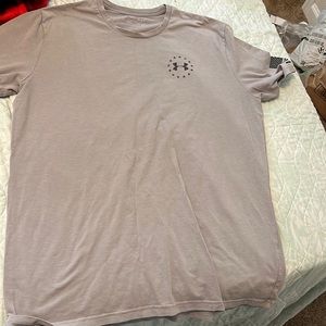 Men’s under armour freedom shirt